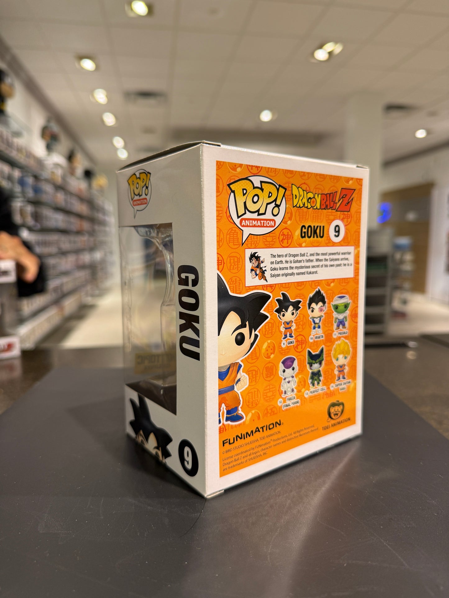 Funko Pop! Dragon Ball Z - Goku Hot Topic 9