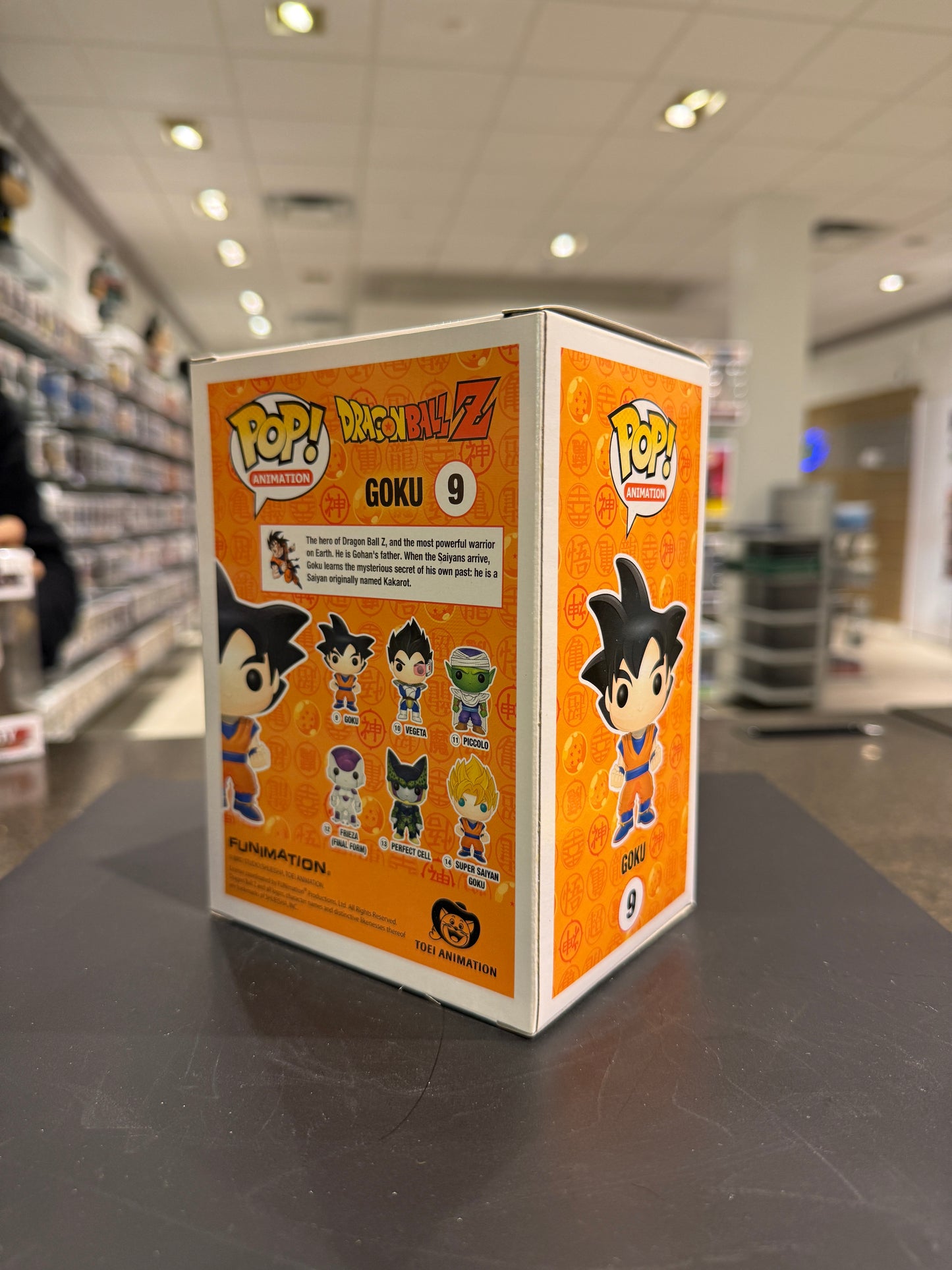 Funko Pop! Dragon Ball Z - Goku Hot Topic 9